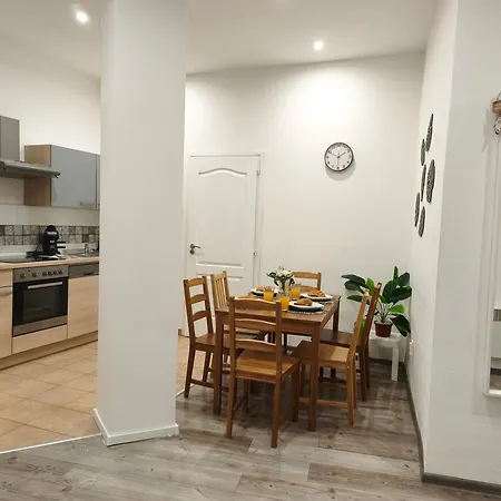 Harmony W 2 Bedroom 2 Bathroom In Jewish Quarter *